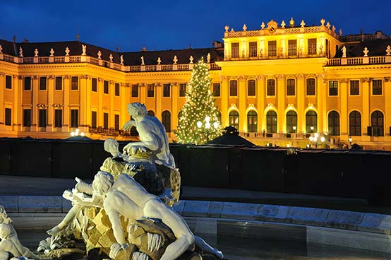 Schloss Schönbrunn im Advent